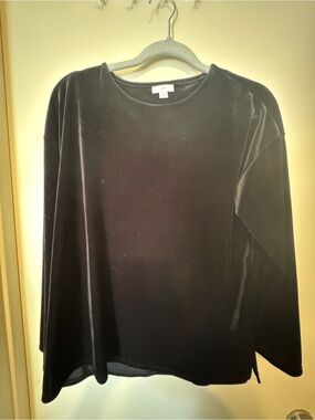 J-Jill Black Velvet Boxy Fit Dripped Shoulders Chic Top. Classic. Evening